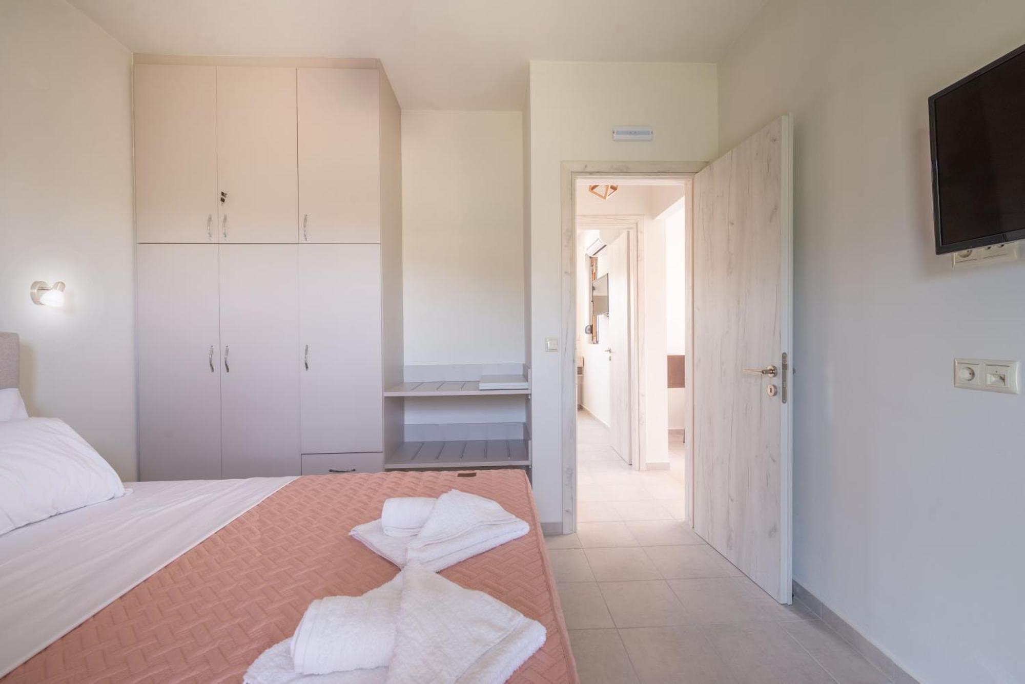 Tesoro Luxury Apartments Sívota المظهر الخارجي الصورة